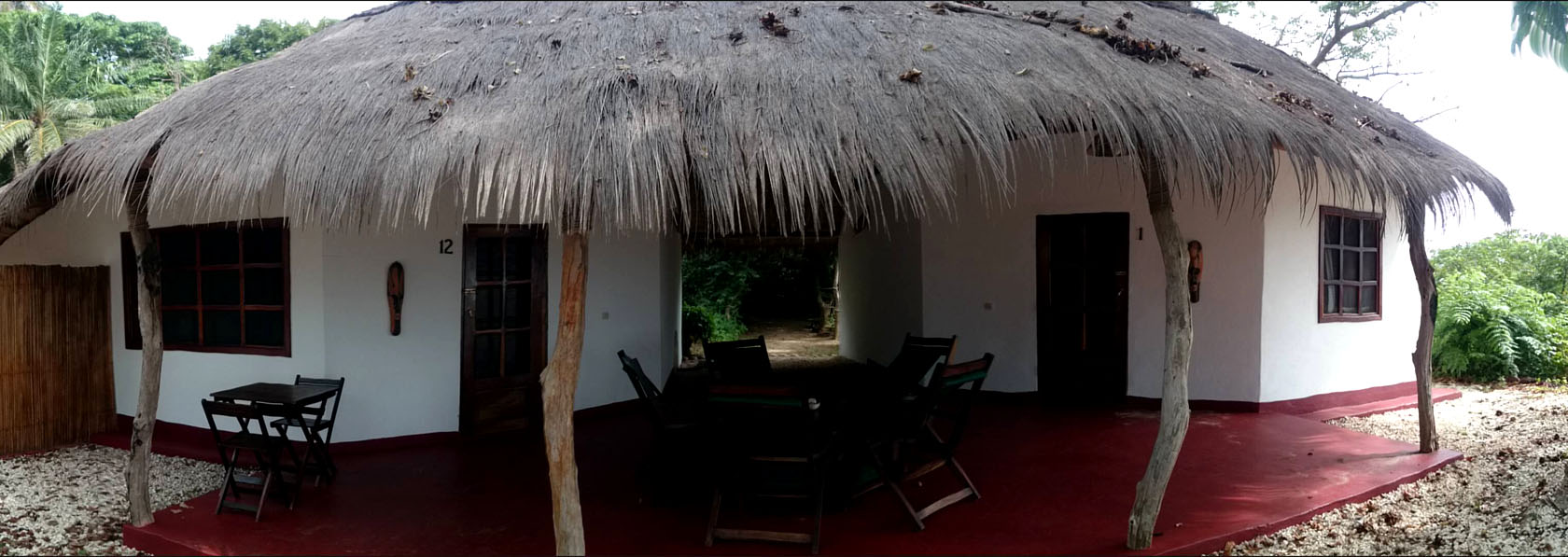 Magnifico e confortável bungalow do hotel de Kéré, com vista sobre o mar dos Bijagós